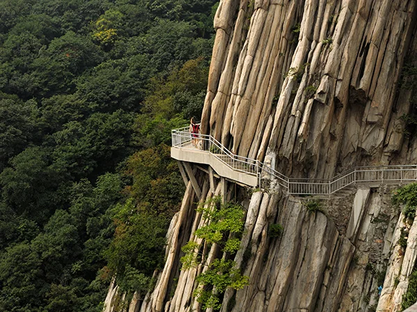Classic China travel experience