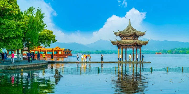 Hangzhou and West Lake travel experience