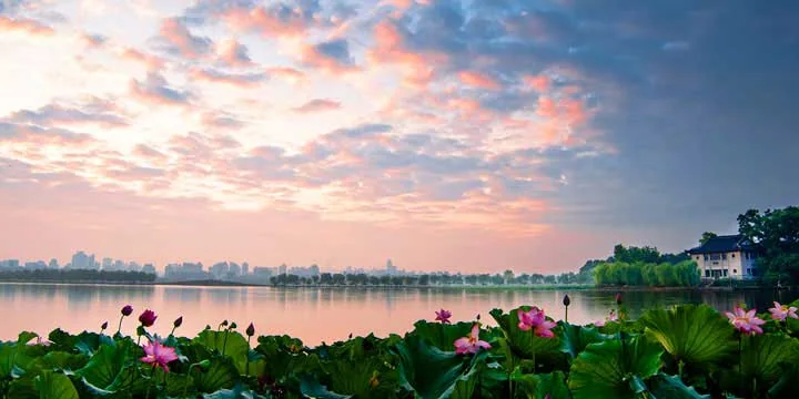 Hangzhou and West Lake travel experience