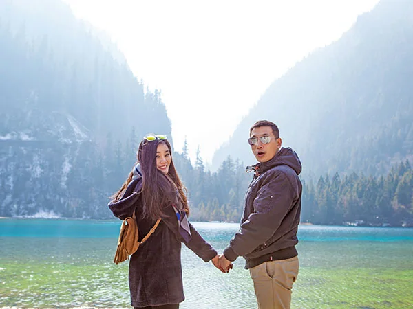 Jiuzhaigou Valley travel experience