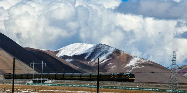 5 Days Lhasa Group Tour with Yamdrok Lake