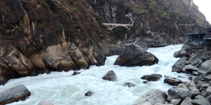 Tiger Leaping Gorge travel experience