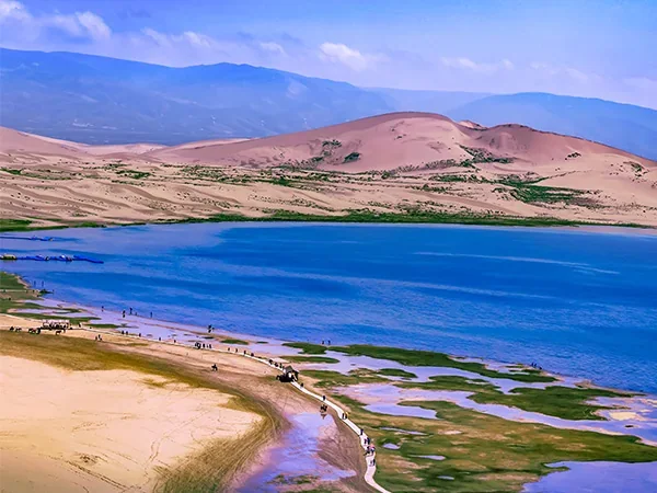 7 Days Qinghai Regong Buddhist Cultural Group Tour - Qinghai Lake