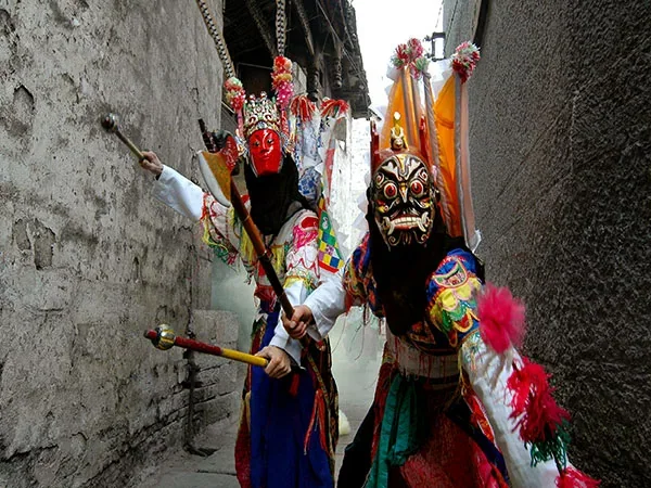 9 Days West Yunnan to Guizhou Indepth Tour - Anshun Tianlong Village
