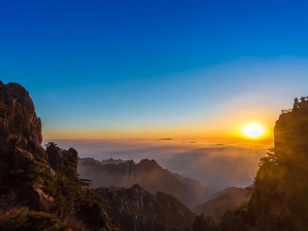 Amazing Mt. Huangshan One Day Group Tour - Mount Huangshan Sunrise