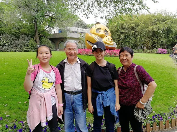 Giant Panda Base & Sanxingdui Museum Day Tour - Chengdu Research Base Of Giant Panda Breeding