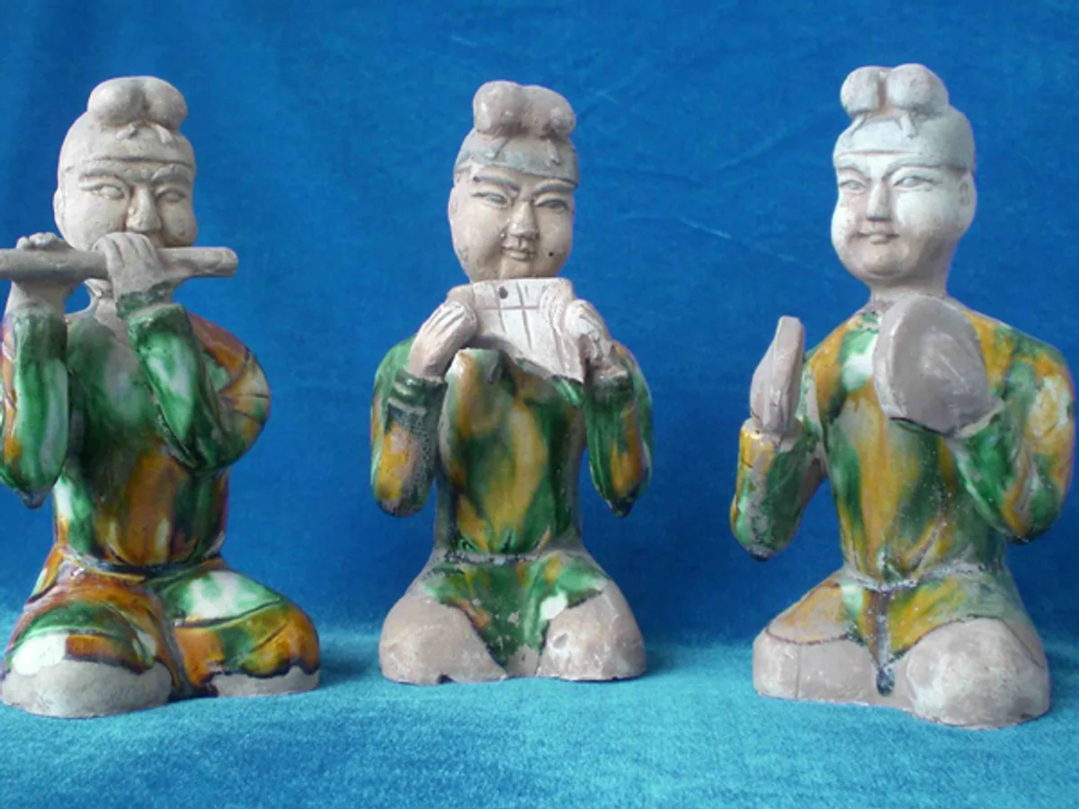 tang tri-colored glazed potteries
