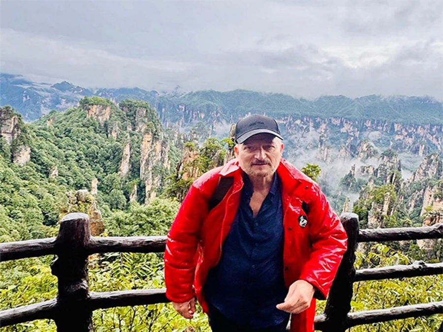 International traveler enjoying a private scenic tour in Yunnan