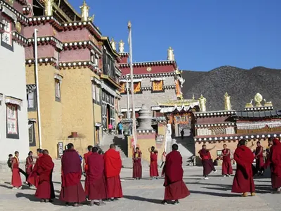 Songzanlin Monastery and monks in Shangri-La, Yunnan