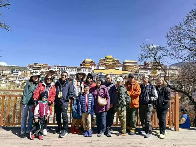 Guests in front of Songzanlin Monastery in Shangri-La