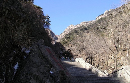 Mountain tai climbing 34