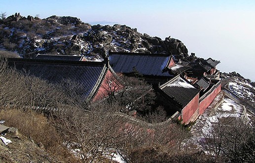 Mountain tai climbing 50
