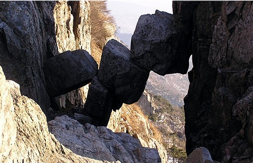 Mountain tai climbing 55