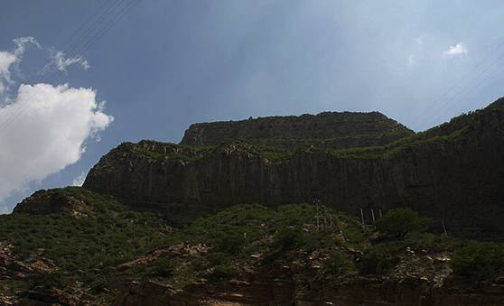 Hanging temple 24