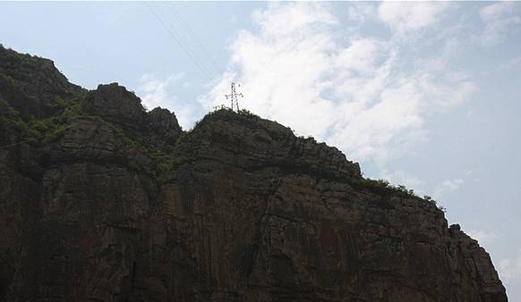 Hanging temple 25