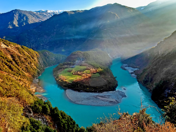 Nu River bend in western Yunnan