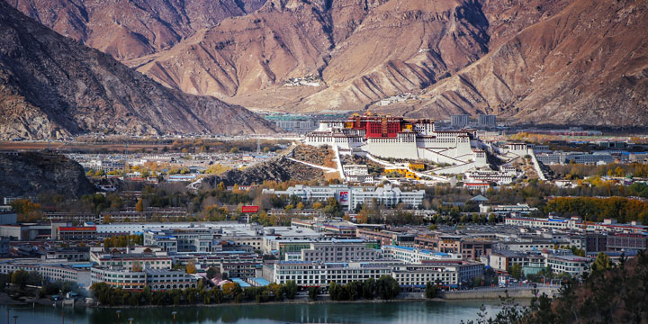 Best Places to Visit in China in August, Tibet Tibet
