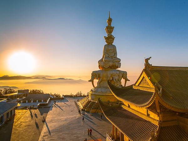 how to plan a trip to Mount Emei from Chengdu