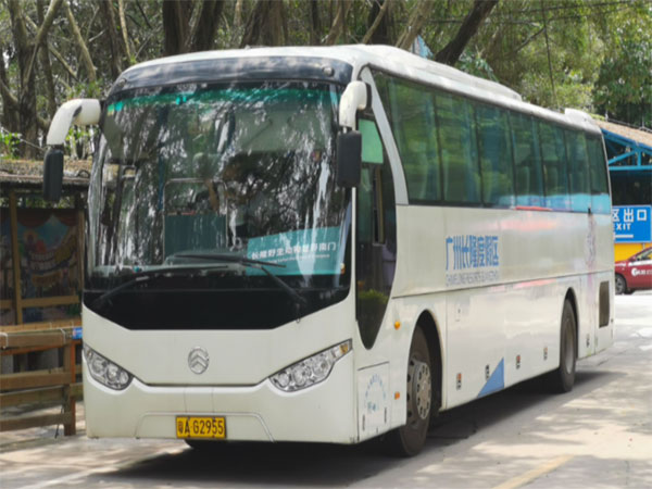 Free shuttle bus in chimelong 01