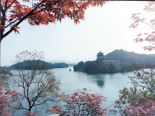 Merryland resort 06