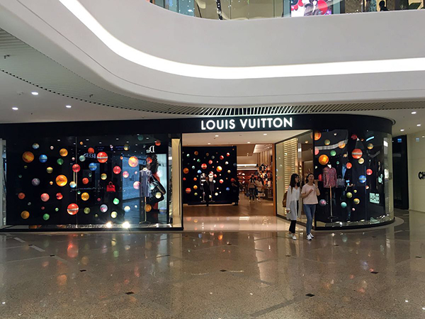 Times Square Mall 
