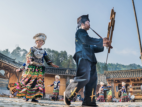 The Making of Lusheng in Paika village