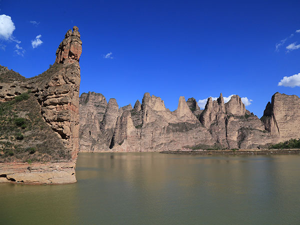 Bingling Thousand Buddha Caves 03