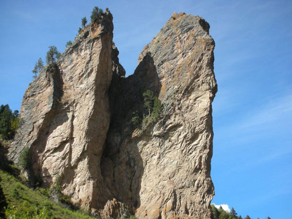 Triangle Stone in Dayu Valley Scenic Spot Triangle Stone in Dayu Valley Scenic Spot