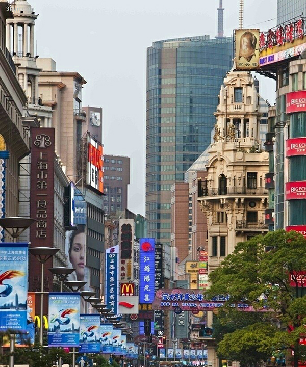 Commercial streetscape in Luoyang Shanghai Market district