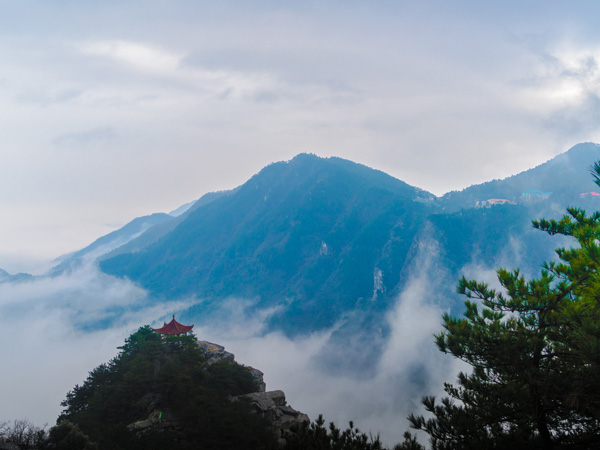 Three Tiled Springs in Lushan Mountain Three Tiled Springs in Lushan Mountain