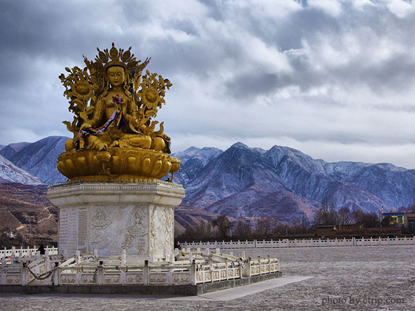 Rongwu monastery 1