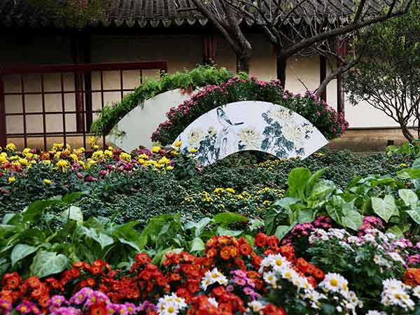 The Lingering Garden 5
