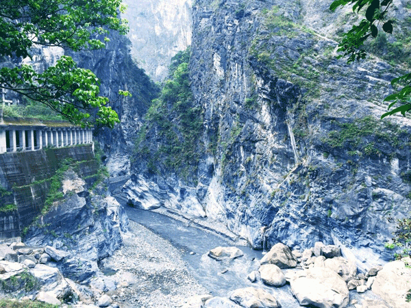Marble cliffs and river in Taroko Gorge Marble cliffs and river in Taroko Gorge