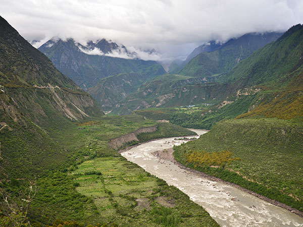Yarlung Tsangpo River winding through the grand canyon in Tibet