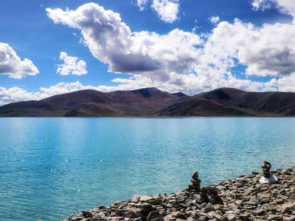 Yamdrok Lake winding through the mountains of Tibet
